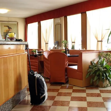 호텔 And Wellness Patriarca 3*